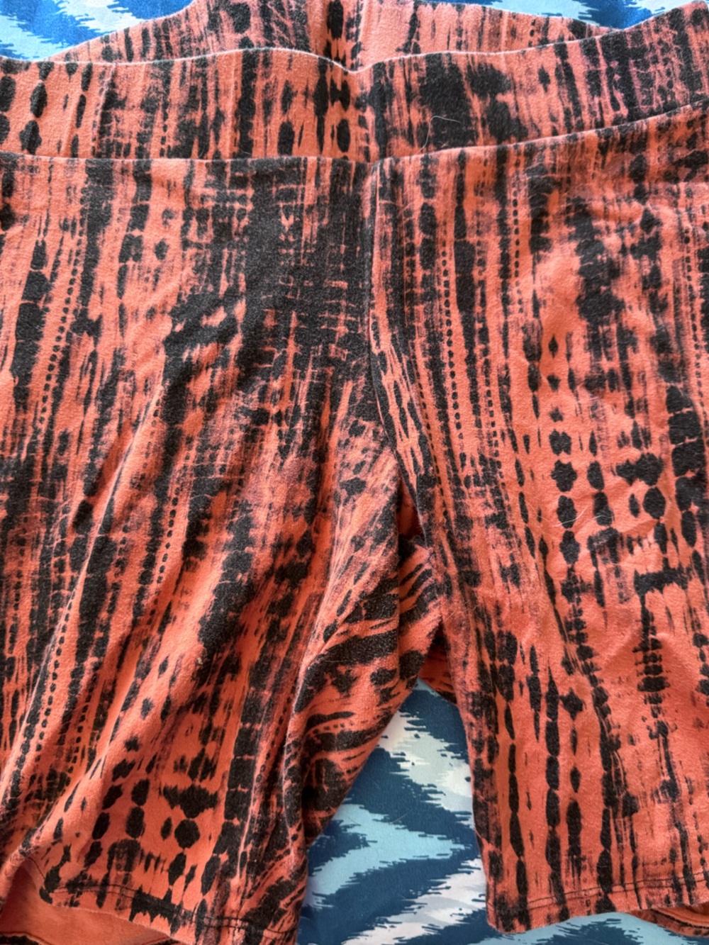 TORRID Rust biker shorts with Black Print
